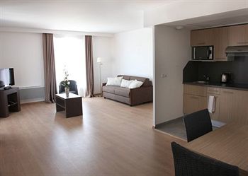 Apts Residhome Arcachon Plaza מראה חיצוני תמונה